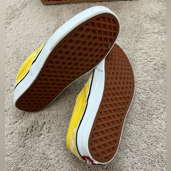 Yellow Checkered classic Slip On Vans - Picture 5 of 11